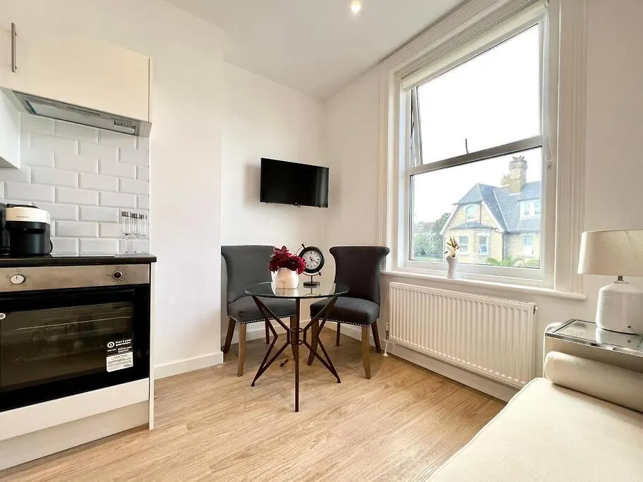 The Hideaway Apartment Bournemouth 0*,